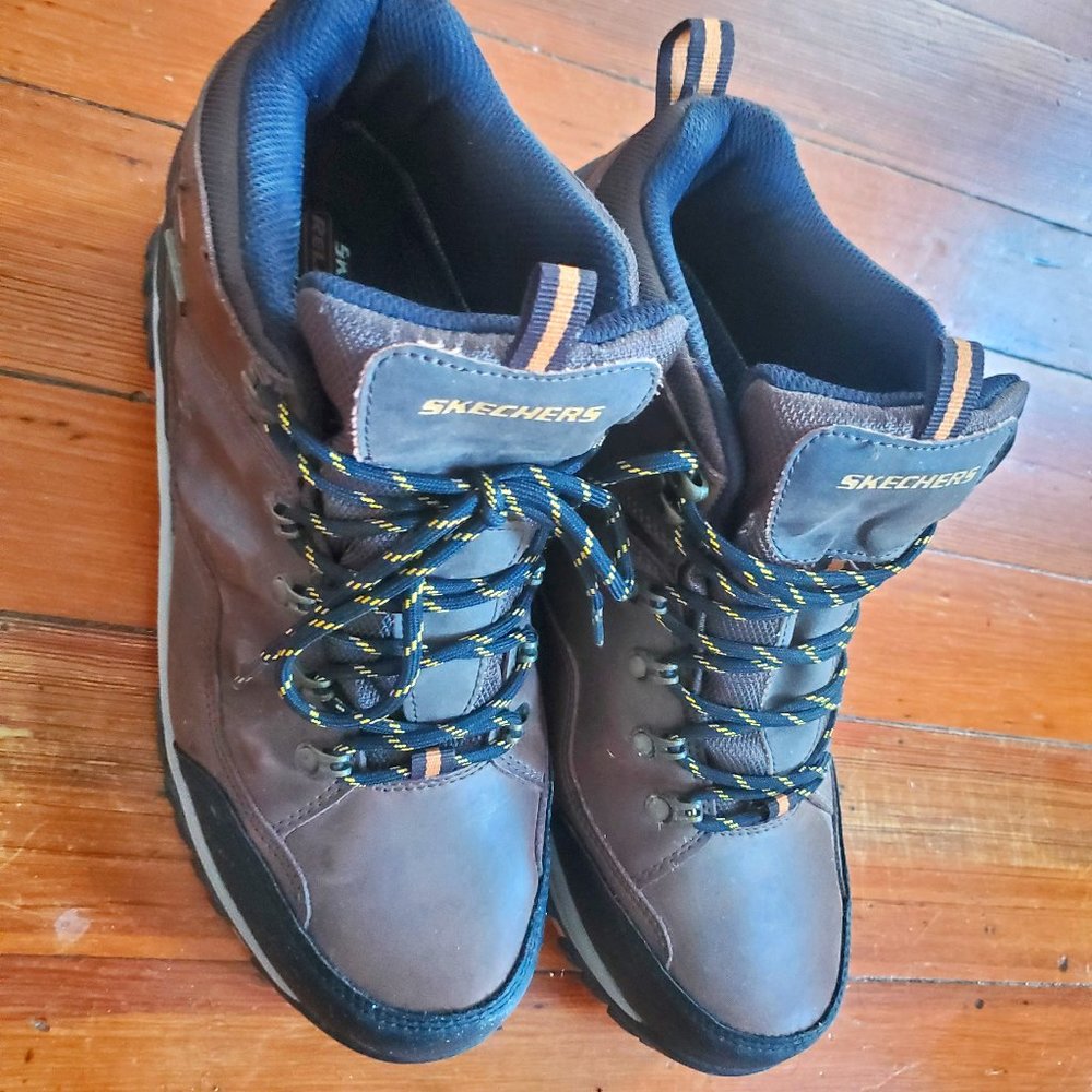 Skechers Men’s Waterproof Hiking Boot, Sz 10